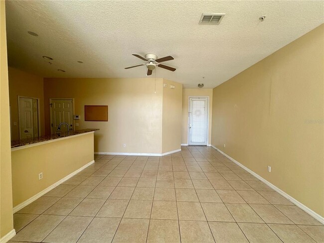 Building Photo - 6112 Chapledale Dr
