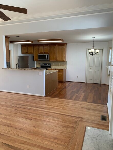 nook - 5506 Phillipsburg Dr