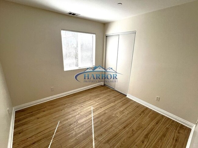 Building Photo - 1035-1043 W 253rd St