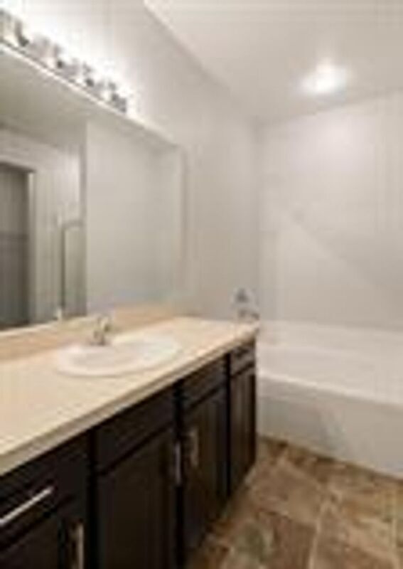 Building Photo - 16907 91st Dr NE