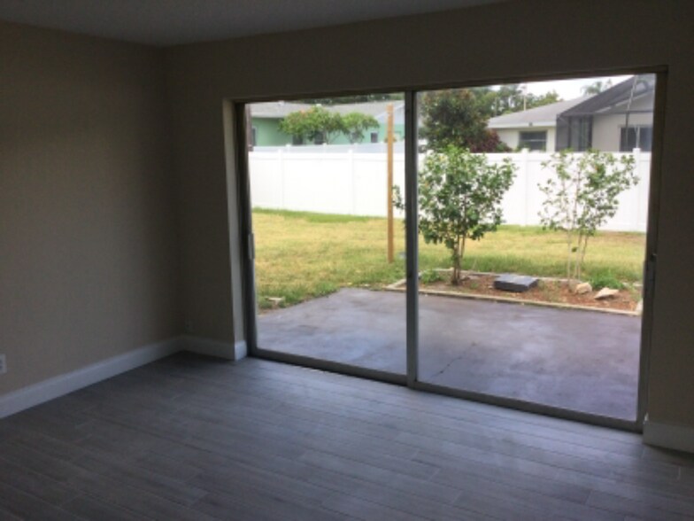 Building Photo - 2311 Duncan Dr