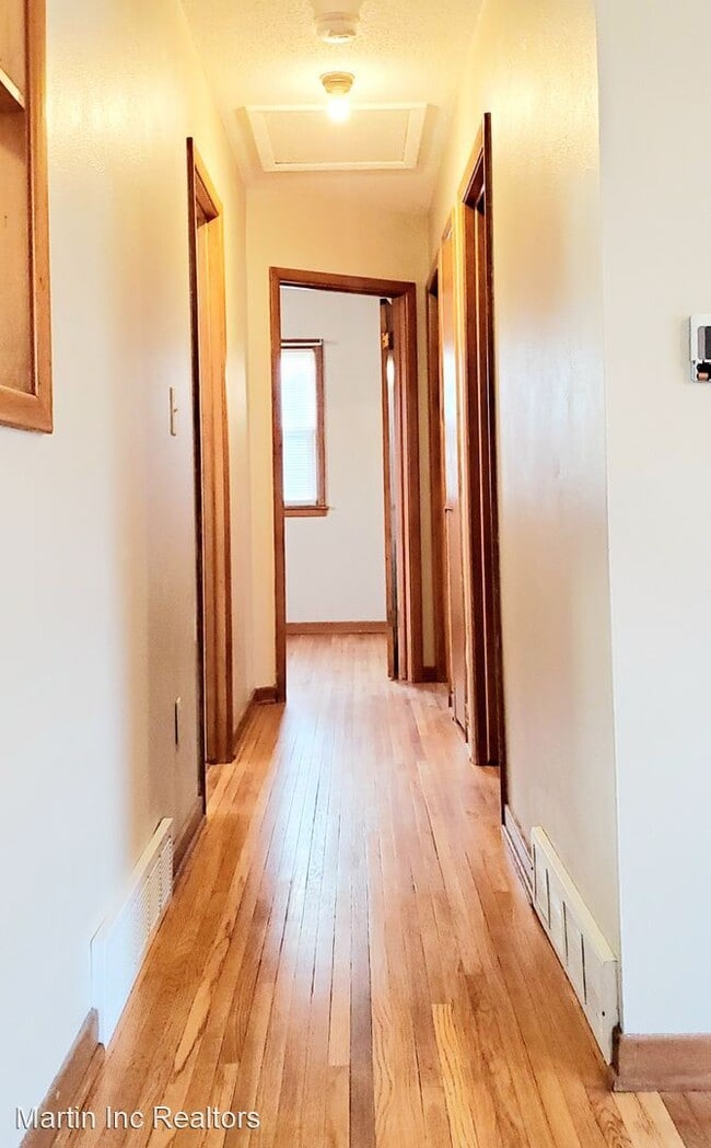 Building Photo - 3 br, 1 bath House - 226 Madison St