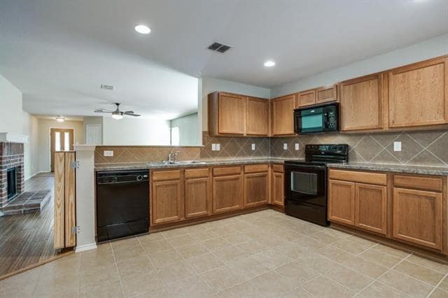 Building Photo - 12911 Balez Dr