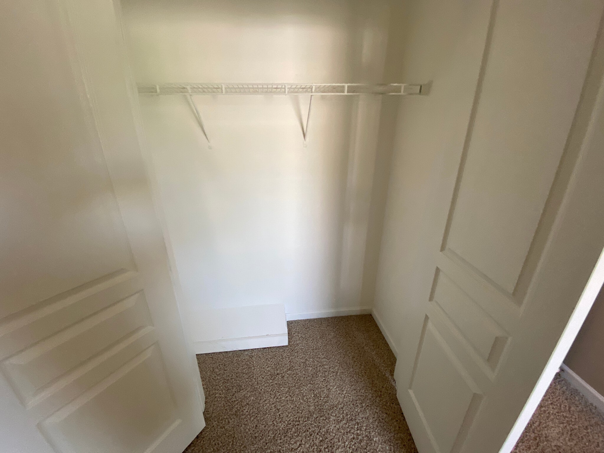 Building Photo - Room in Townhome on Keystone Park Dr