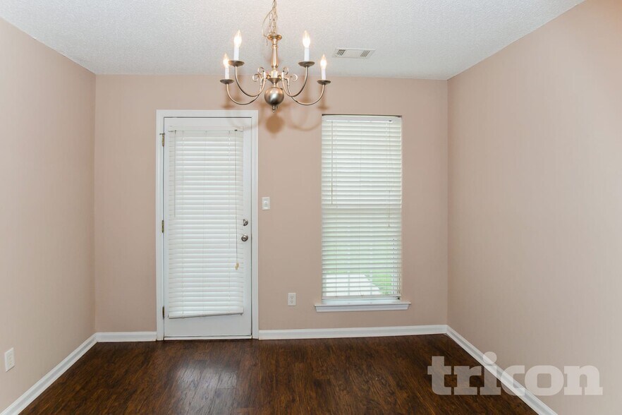 Building Photo - 4902 Ozment Ridge Ct