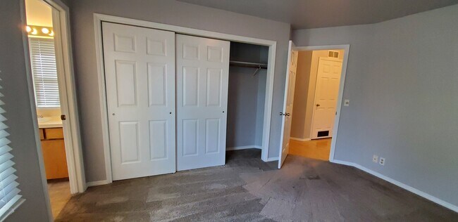 Building Photo - Beautiful 2 bed/2 bath condo in Hayden, ID...