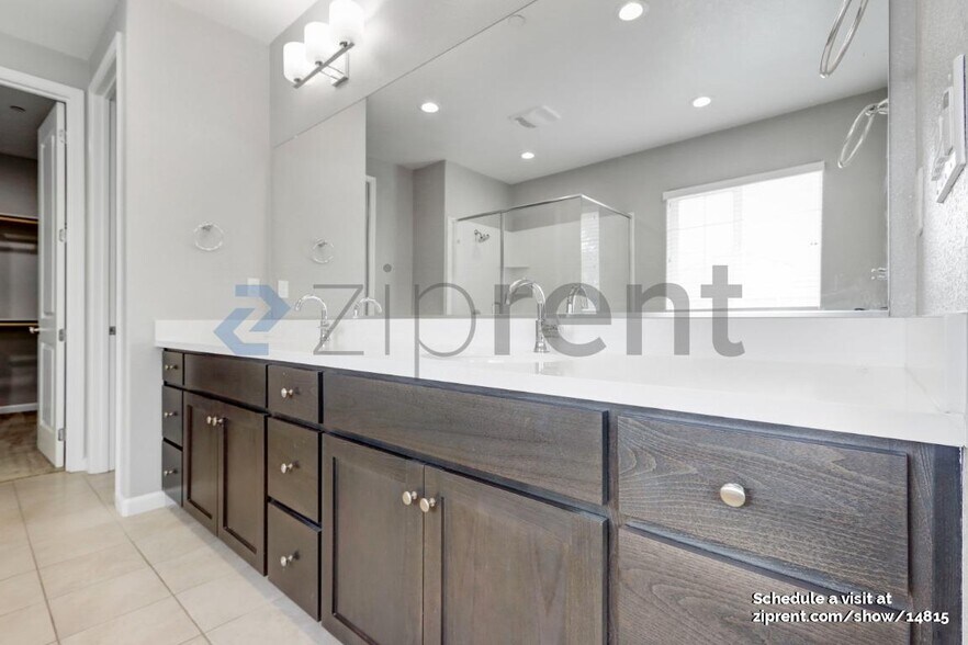 Building Photo - 529 Brinwood Way