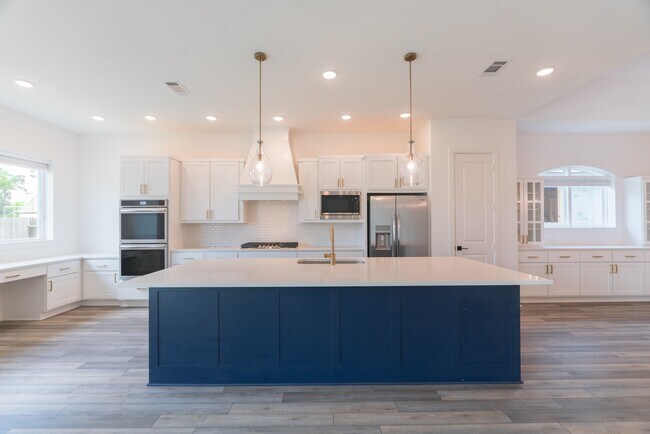 Building Photo - 972 Terlingua Creek Dr