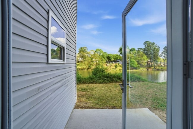 Building Photo - 4-bedroom with Water Front View