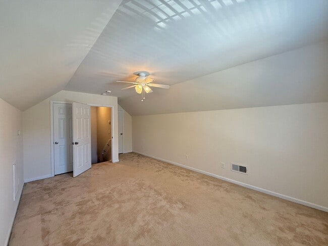 Building Photo - 4433 Paula Dr