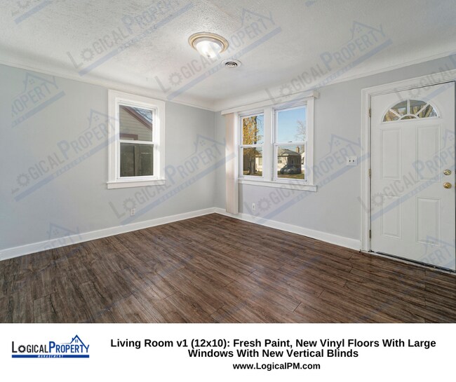 Building Photo - REMODELED 2/1 Rnch-New Floors,Frig,Cvrd Pr...