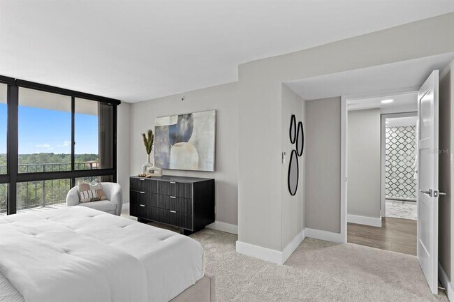 Building Photo - 3301 Bayshore Blvd