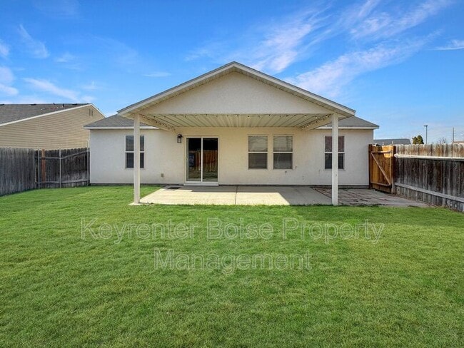 Building Photo - 770 S Ahsahka Way