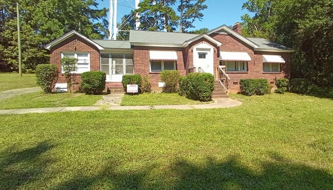 Primary Photo - 113 Brookside Cir
