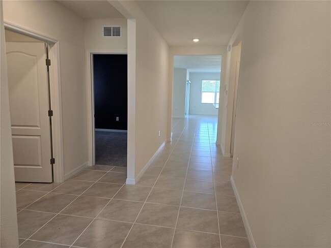 Building Photo - 5002 Foxglove Cir