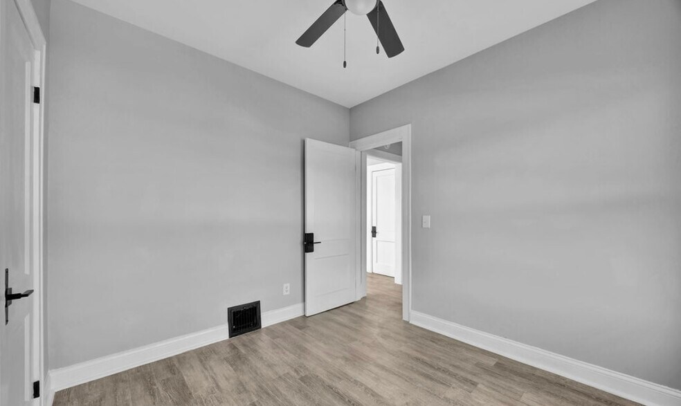 Building Photo - 1381 Old Oxford Rd