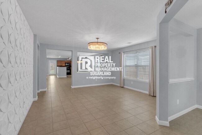 Building Photo - 16238 Ranchland Ln