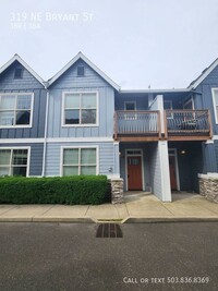 Building Photo - Amazing Two Story Townhome in Piedmont