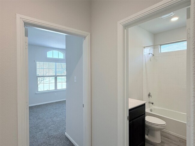 Building Photo - 309 Crowfoot Dr