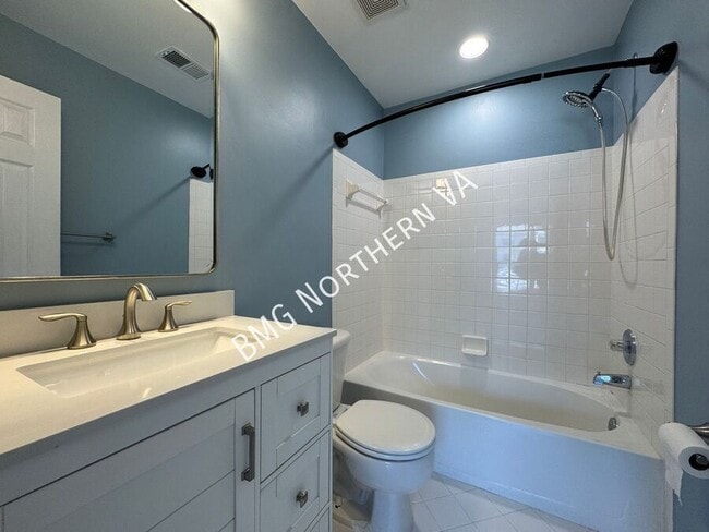 Building Photo - 3850 Dominion Mill Dr