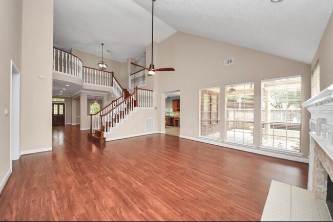 Building Photo - 1003 Clarenda Falls Dr