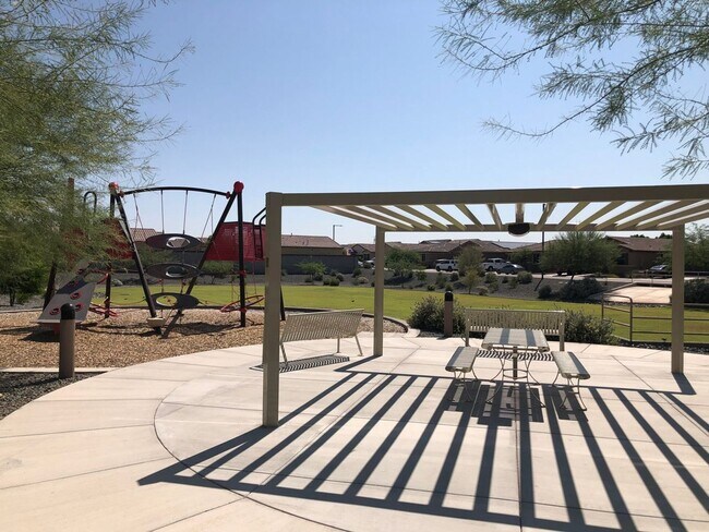 Building Photo - Coming Soon! Stunning 3 bed, 2 bath locate...