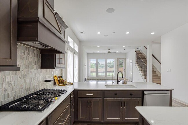 Building Photo - 228 Barton Oak Trl