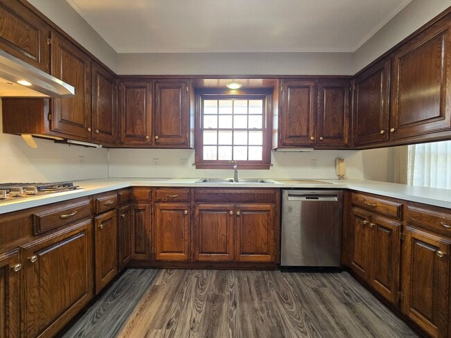 Building Photo - 3 Bedroom 2 Bath home in Shawnee!