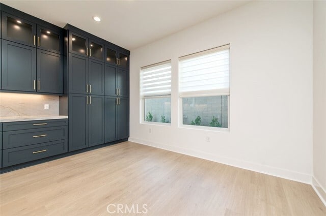 Building Photo - 228 Stage