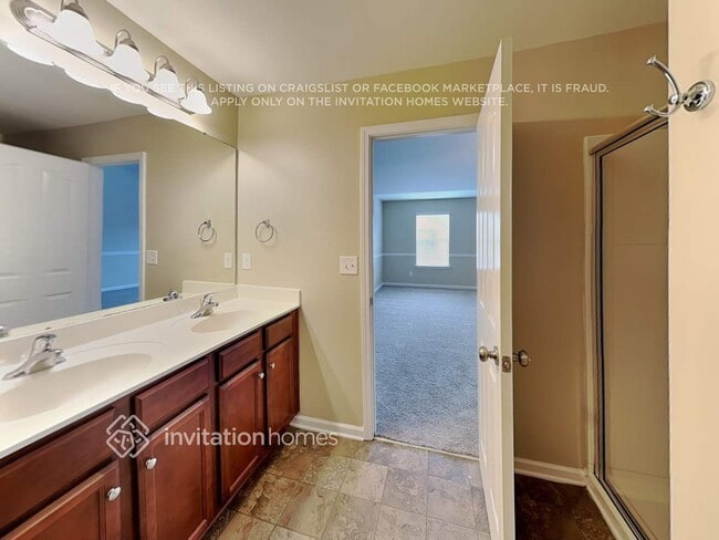 Building Photo - 4712 McClure Rd