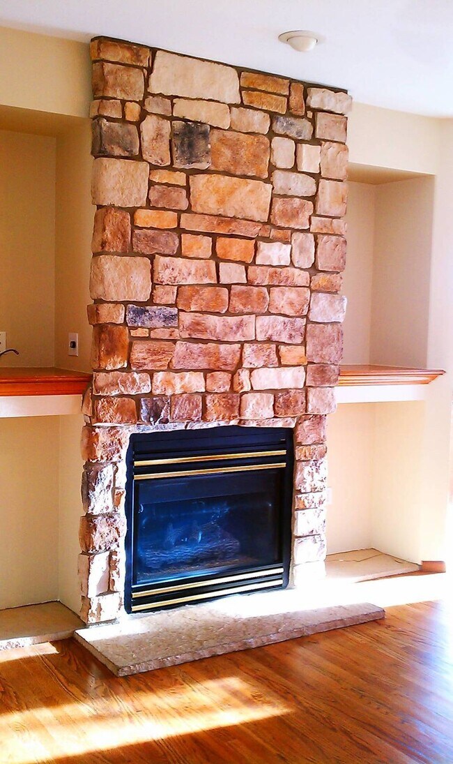 Building Photo - **Application Pending**  4-Bedroom Ryland Home in Lafayette - (24CA)