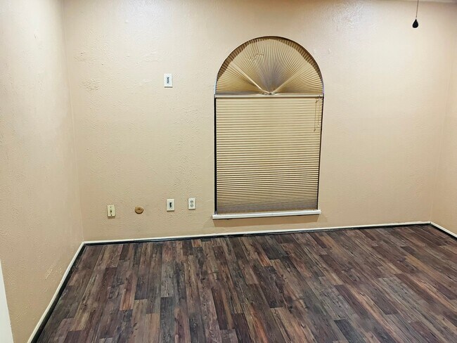 Building Photo - 14426 Kemrock Dr