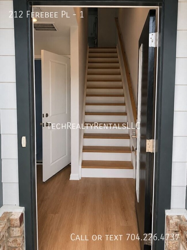 Building Photo - 212 Ferebee Pl