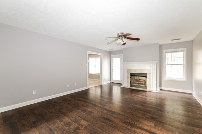 Building Photo - 97 Jadewood Dr