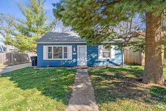 Building Photo - 3 bed 1 bath Home on Rock Island/Moline bo...