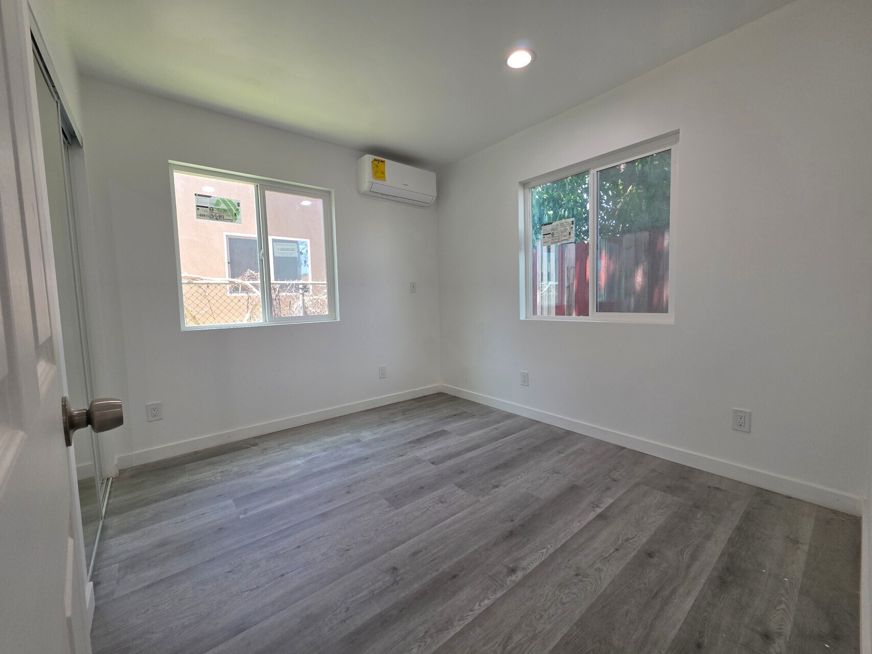 Building Photo - 635 W 51st St