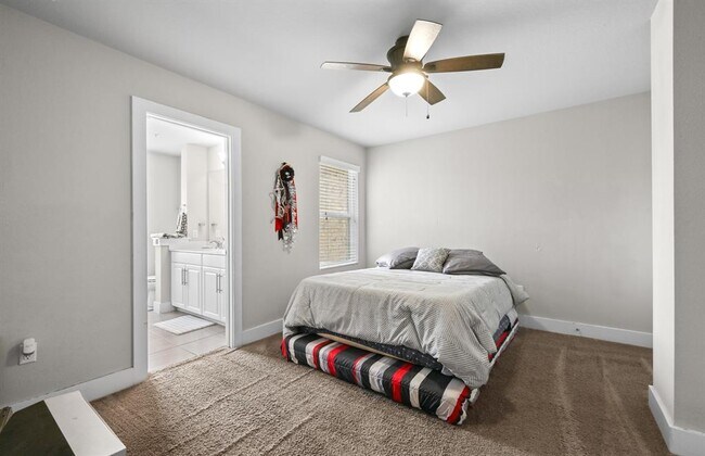 Building Photo - 311 Bridgeford Dr