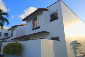 Building Photo - 1221 SW 124th Ct