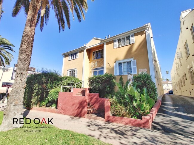 Building Photo - 1030 Menlo Ave