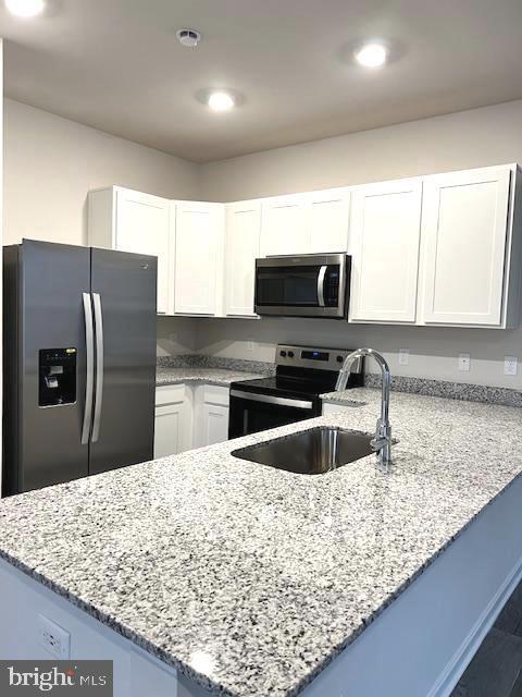 Building Photo - 403 Tevis St