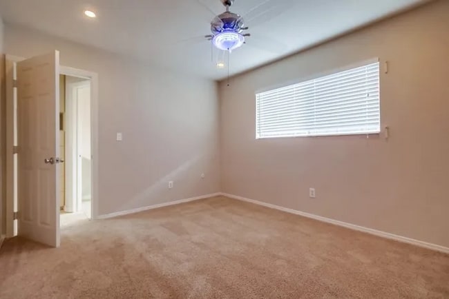 Building Photo - 4262 Wilson Ave