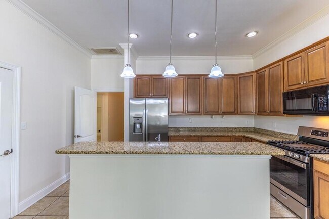 Building Photo - 321 Cypress Lakes Dr