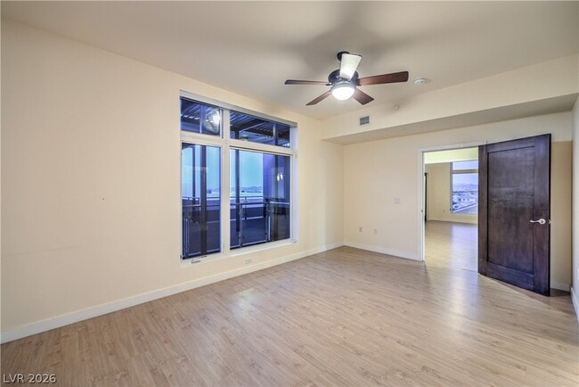 Building Photo - 8925 W Flamingo Rd