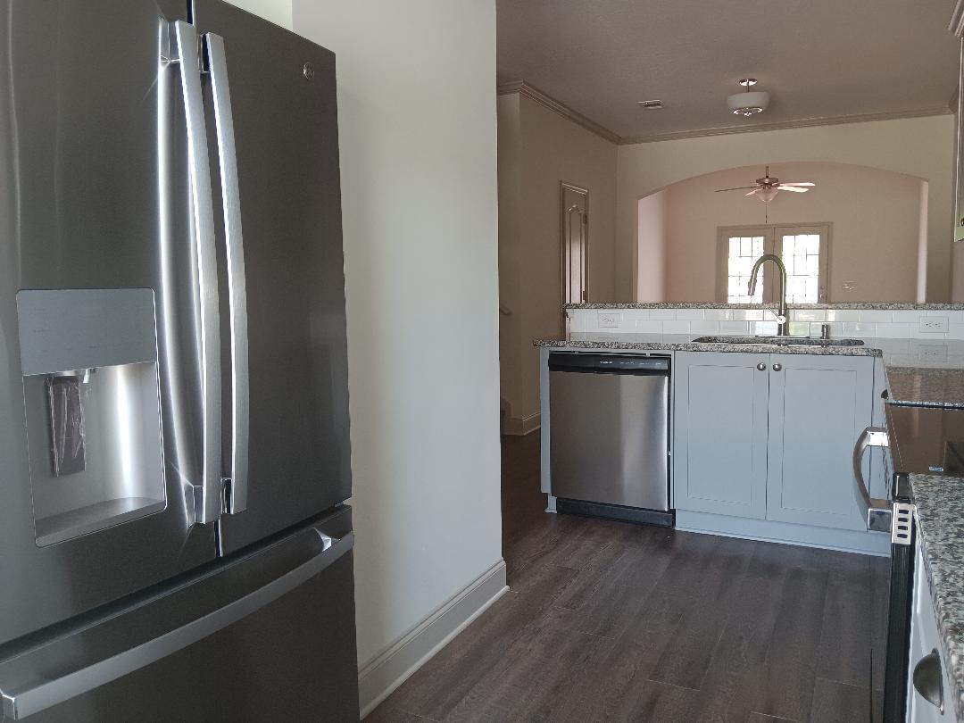 Building Photo - 724 Buddy Ct