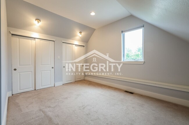 Building Photo - 3622 W 29th Ave