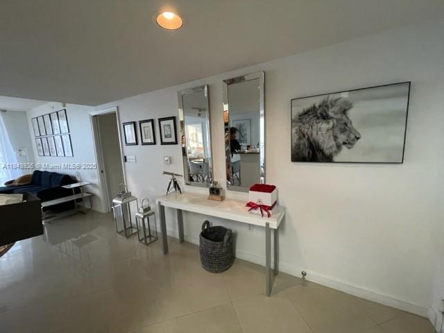 Building Photo - 2080 S Ocean Dr