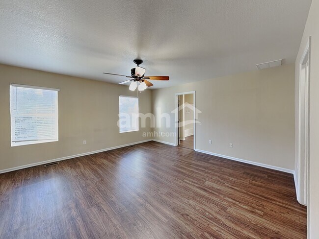 Building Photo - 2630 Coach House Loop