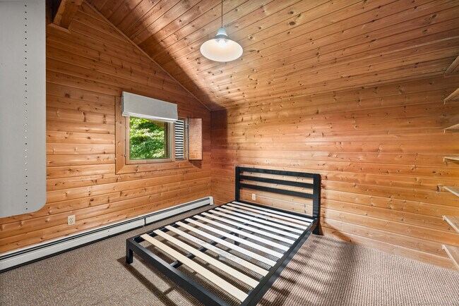 Building Photo - 281 Nettleton Hollow Rd