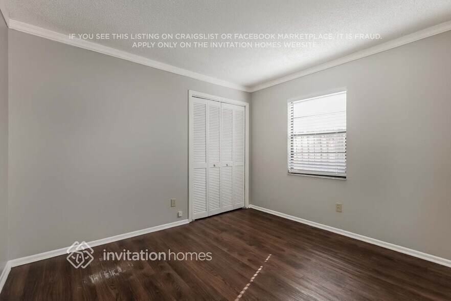 Building Photo - 11003 Kenbrook Dr
