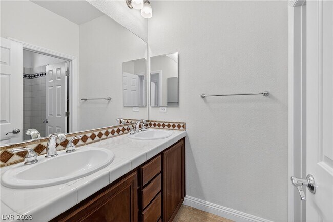 Building Photo - 1149 Oberlin Ct